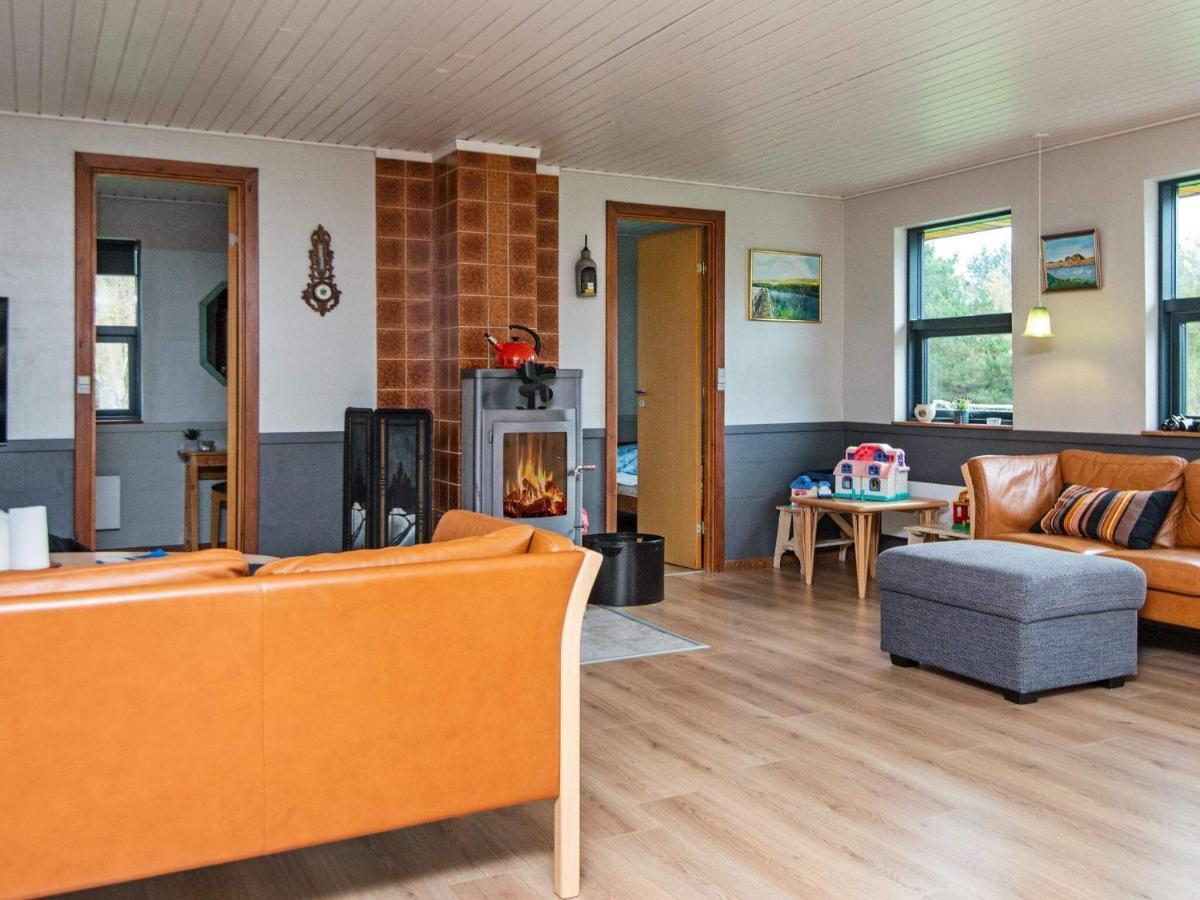 8 Person Holiday Home In R M Lakolk Eksteriør bilde