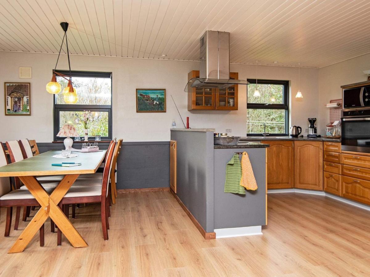 8 Person Holiday Home In R M Lakolk Eksteriør bilde
