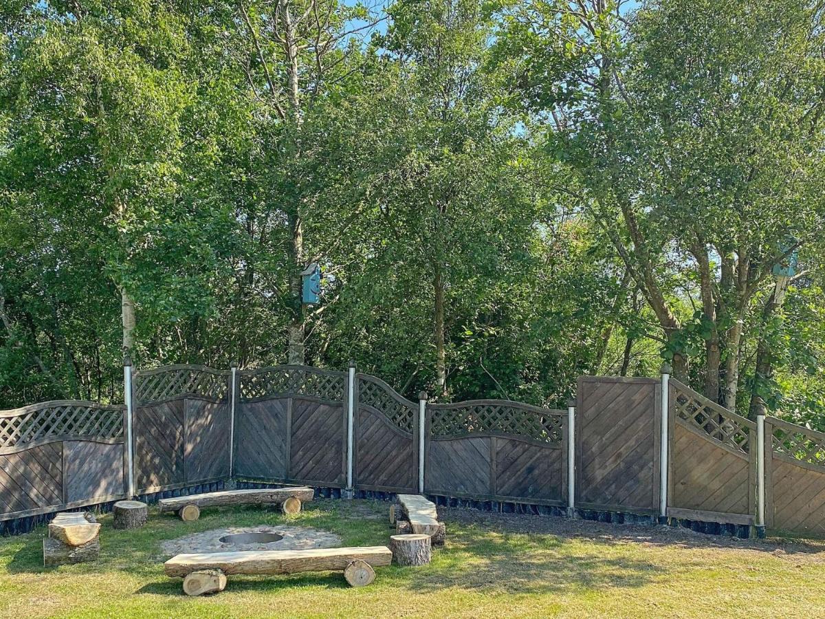 8 Person Holiday Home In R M Lakolk Eksteriør bilde