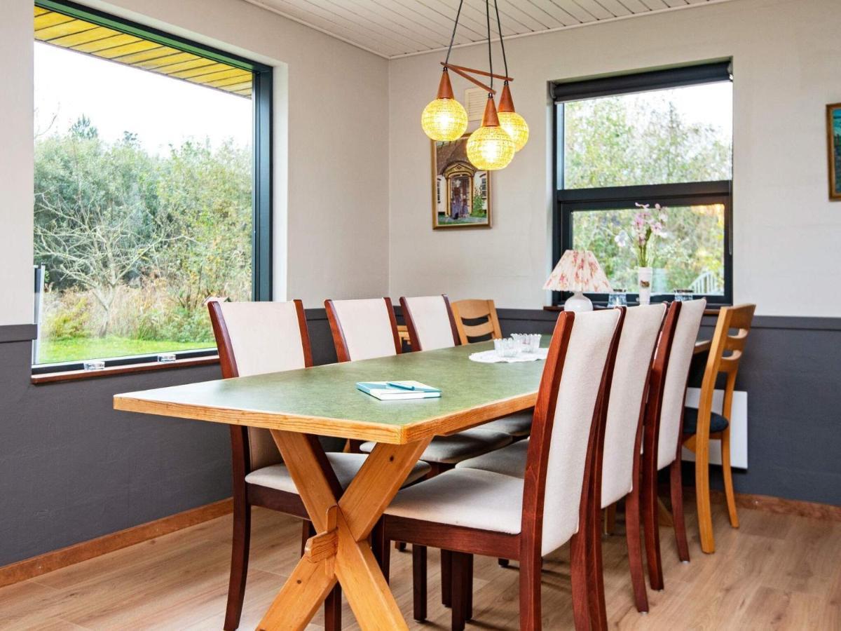 8 Person Holiday Home In R M Lakolk Eksteriør bilde