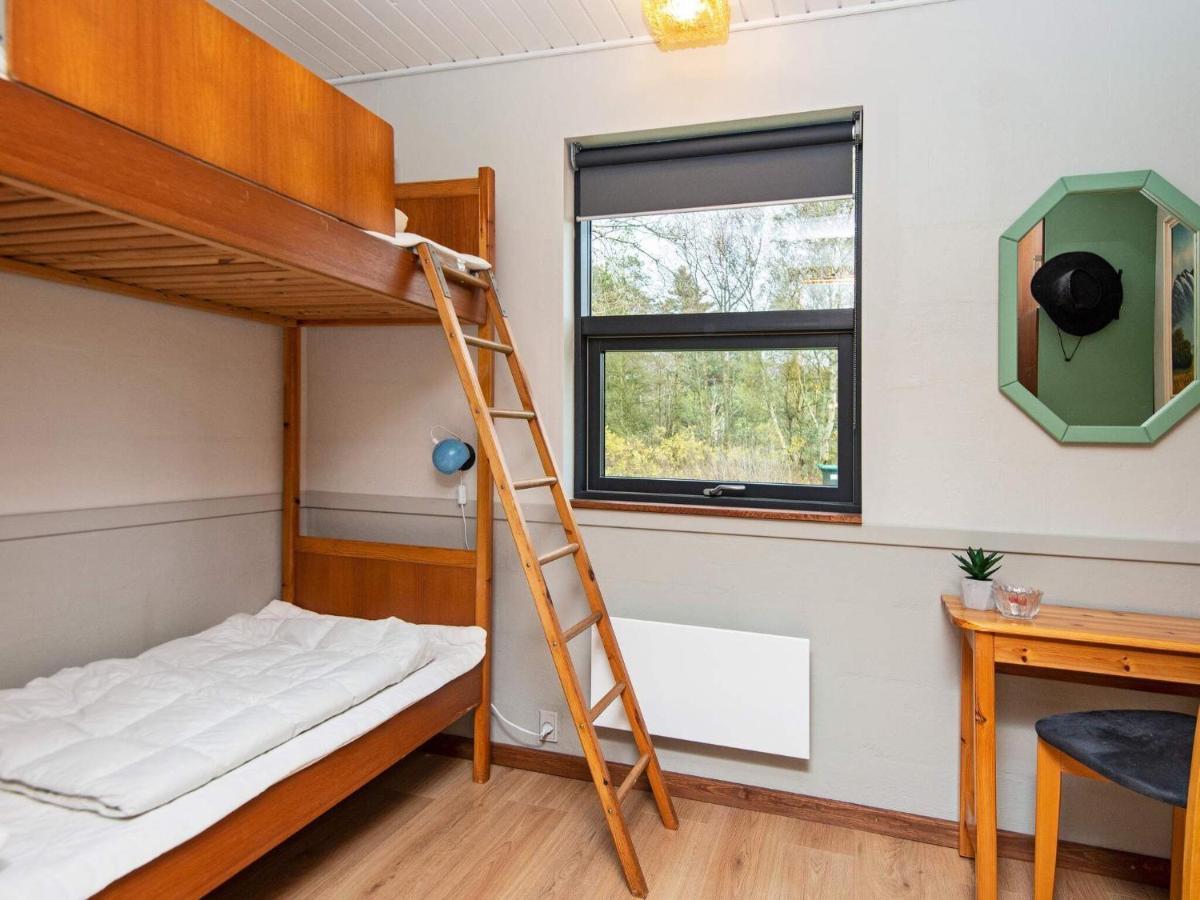 8 Person Holiday Home In R M Lakolk Eksteriør bilde