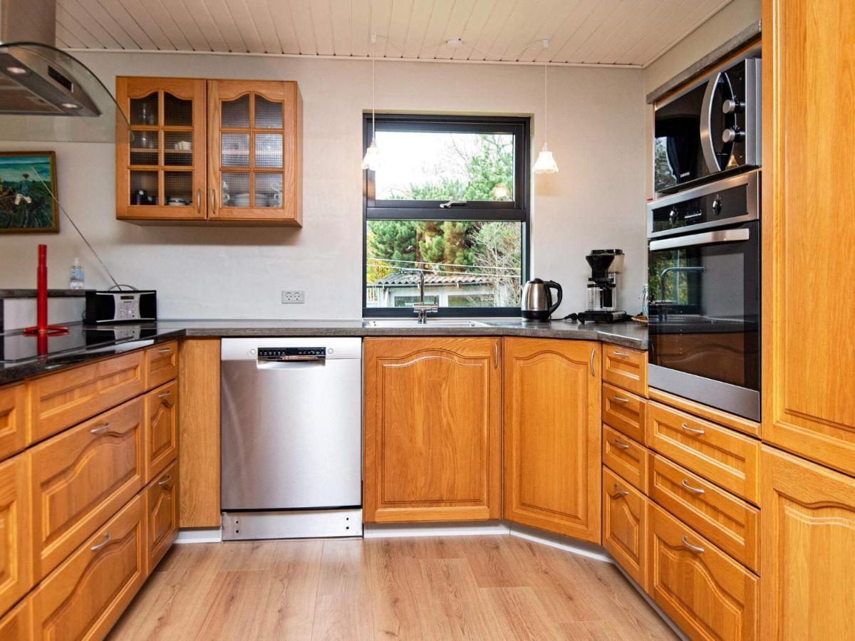 8 Person Holiday Home In R M Lakolk Eksteriør bilde